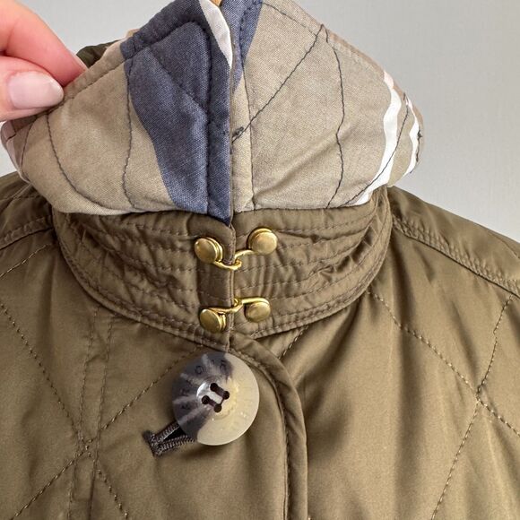 Barbour Nelson Quilted Jacket from The Barbour Tartan Collection | UK 12, US 8 - Picture 11 of 13